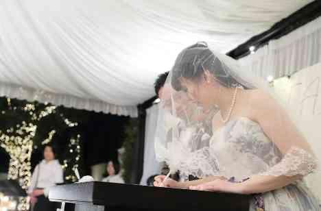 見たことがない結婚式って?の挙式画像