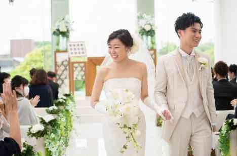 °˖✧アットホーム×リゾート Wedding✧˖°の挙式画像