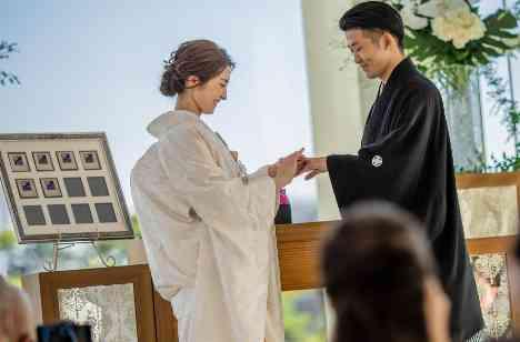 ご親族との温かい『Thanks Wedding』の挙式画像