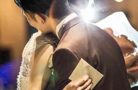 ご親族との温かい『Thanks Wedding』の演出画像
