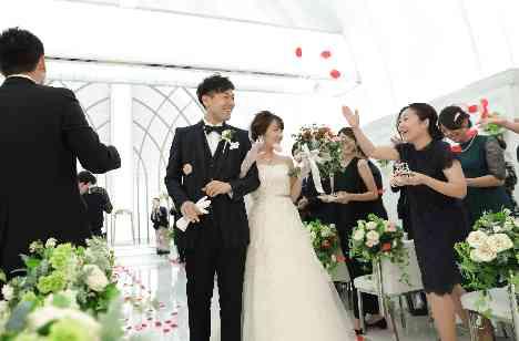 お二人らしいアットホームWEDDING！の挙式画像