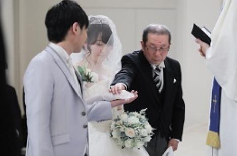~ゲストと距離の近いあたたかな結婚式~の挙式画像
