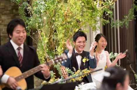 緑あふれる森の音楽会へようこそ! の披露宴画像