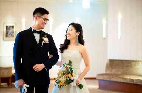大人 × スタイリッシュWeddingの披露宴画像