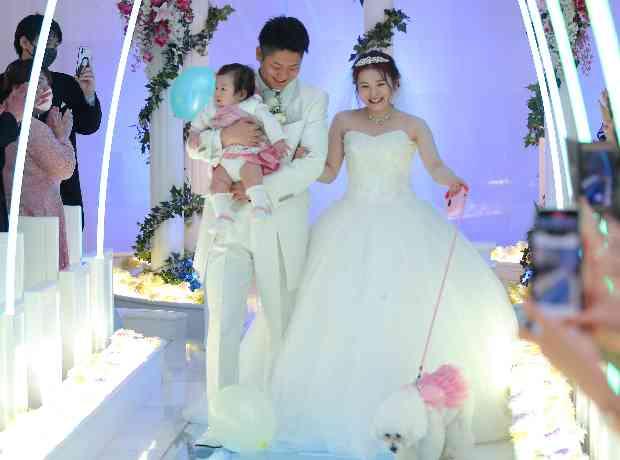 大好きなもの！大好きな人達と一緒に作る結婚式の挙式実例画像