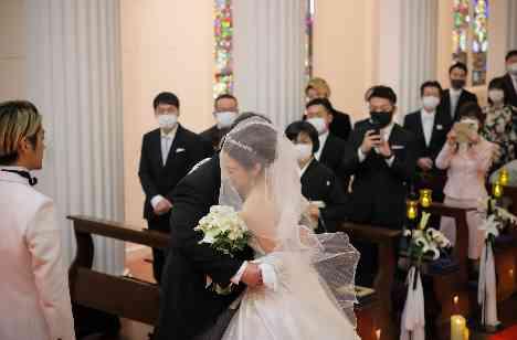 コロナで延期して快晴の日に叶えた最幸の1日
の挙式画像