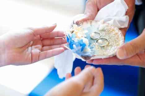 結婚20周年記念の幸せweddingの挙式画像